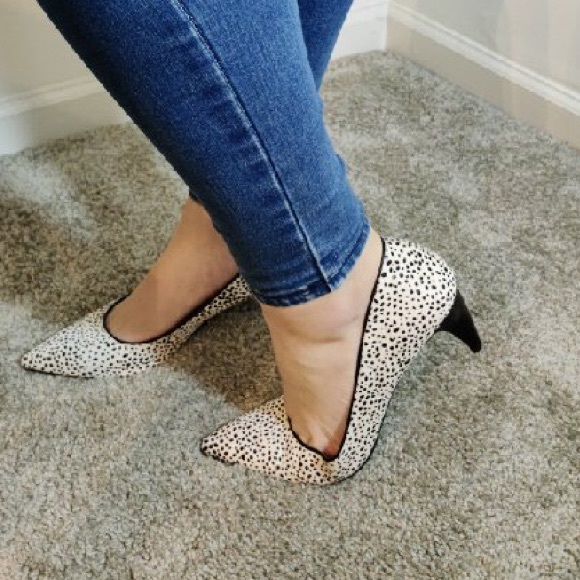 Pumps - Picture 2 of 2